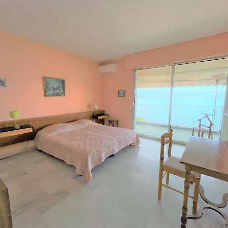 Apartment Grand 4 Pieces Avec Terrasse, Climatisation Et Parking A - Fr-1-61-601