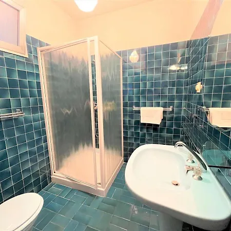Grand 4 Pieces Avec Terrasse, Climatisation Et Parking A - Fr-1-61-601 Ajaccio (Corsica)