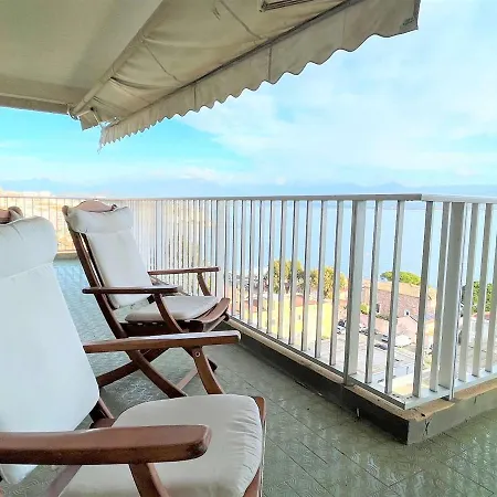 Grand 4 Pieces Avec Terrasse, Climatisation Et Parking A - Fr-1-61-601 * Ajaccio (Corsica)